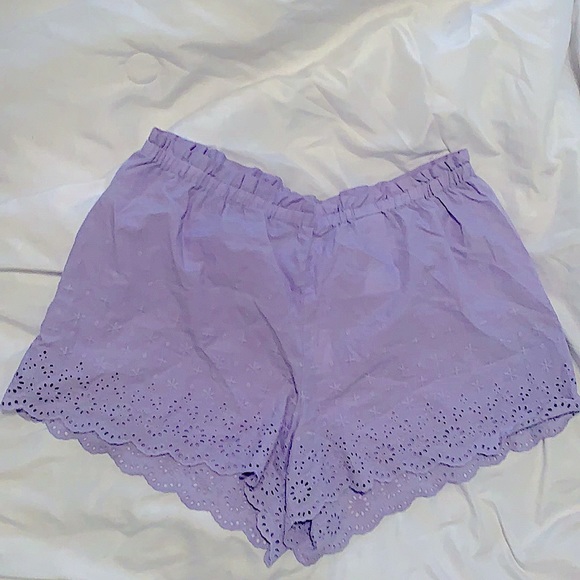 🔥4 for $30 NWT Gilly Hicks Sleep Shorts with Lace in Lavender 💜 - Picture 2 of 8